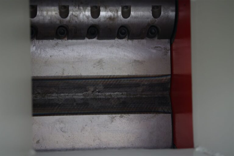 Tocator crengi  ZEP AM-200 PTO-K PRO cu banda 4 m, diametru max 200 mm, 80 CP, 14 m3/h