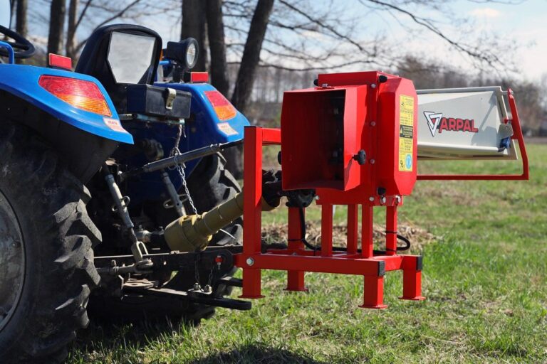 Tocator crengi ZEP ARPAL AM-80PTO pentru priza tractor, diametru max 80 mm, 6 cutite, capacitate 4 mc/ora