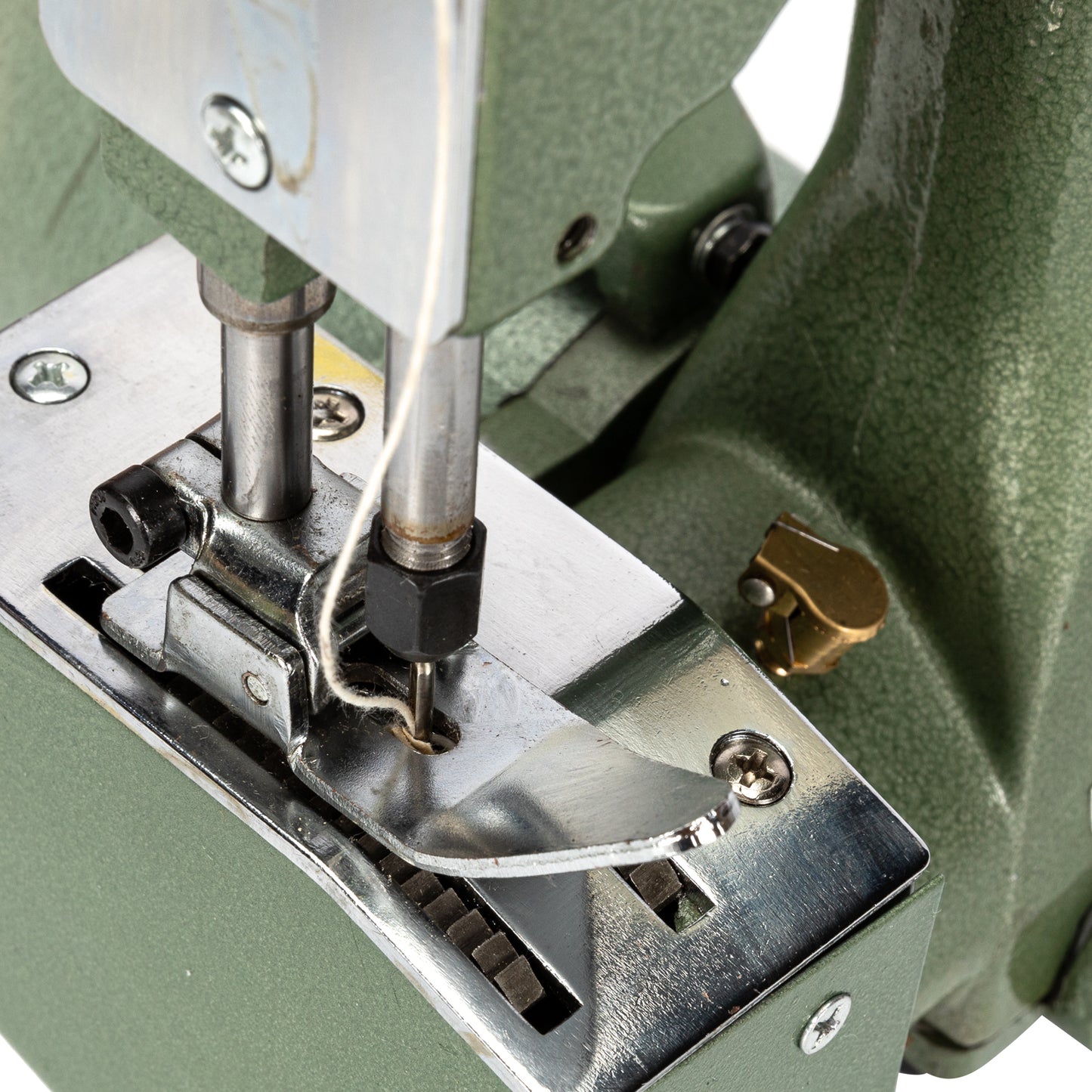 Masina de cusut saci portabila 130W, UralMash, carcasa aluminiu, taiere automata fir