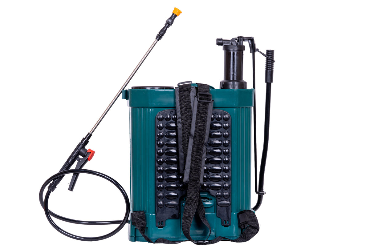 Pompa de stropit PROFESIONALA Gospodarul Profesionist 16L, 2 in 1 – electrica cu baterie + actionare manuala, lance inox, 3 duze incluse