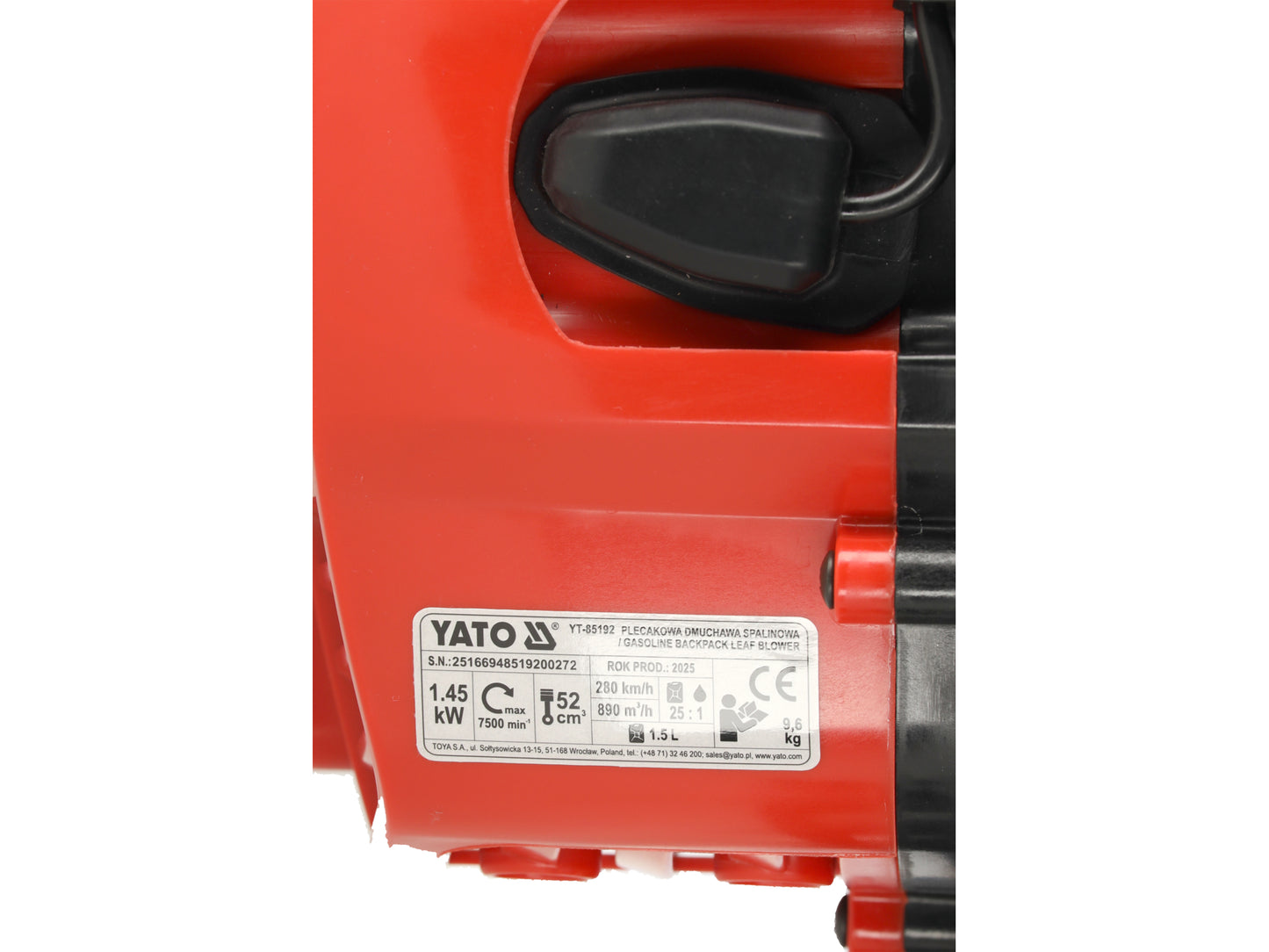 SUFLANTĂ PE BENZINĂ CU PRINDERE PE SPATE