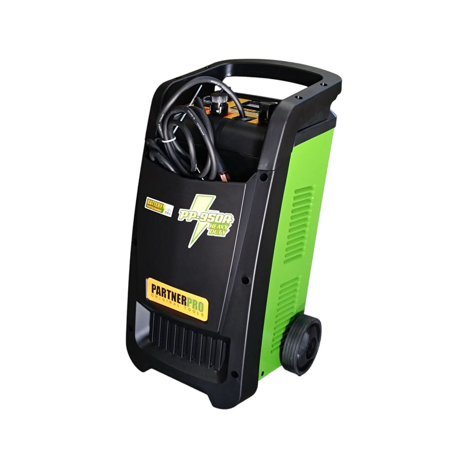Robot cu Pornire Automată PARTNERPRO PP-950A – Capacitate 10-150A/h, Tensiune 6V/12V, Protecție Suprasarcină și Polaritate Inversata