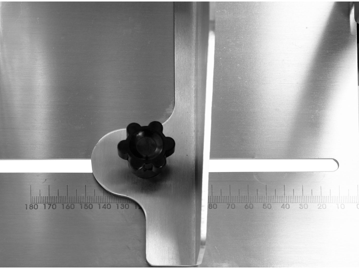 DISPOZITIV TĂIERE CARNE ȘI OASE, 1650MM