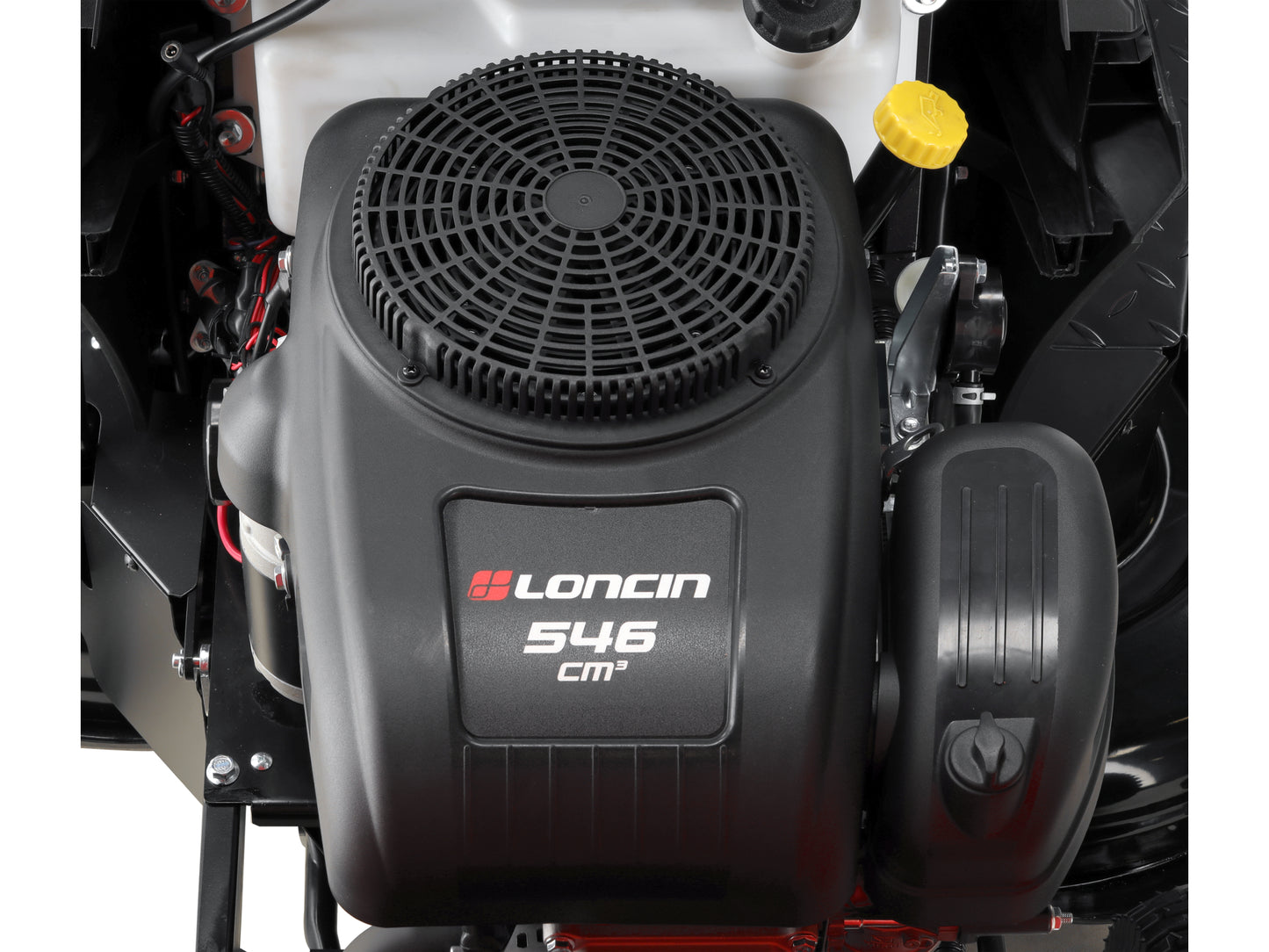 TRACTORAȘ TUNS IARBA