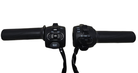 Acceleratie + comenzi lumini scuter electric