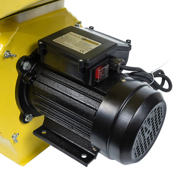 Moara cereale, legume si fructe Gospodarul Profesionist GP-3, 3600W, cuva mare, 200 kg/h, PROFESIONALA