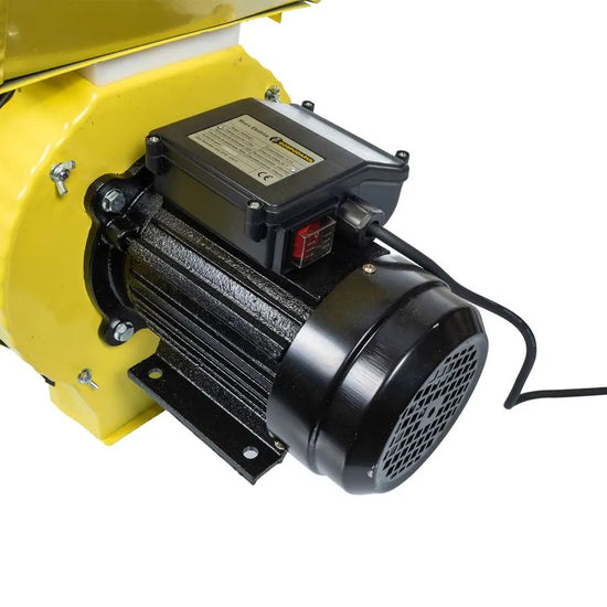 Moara PROFESIONALA pentru cereale si furaje Gospodarul Profesionist GP-1, 2500W, 200 kg/h, cuva metalica