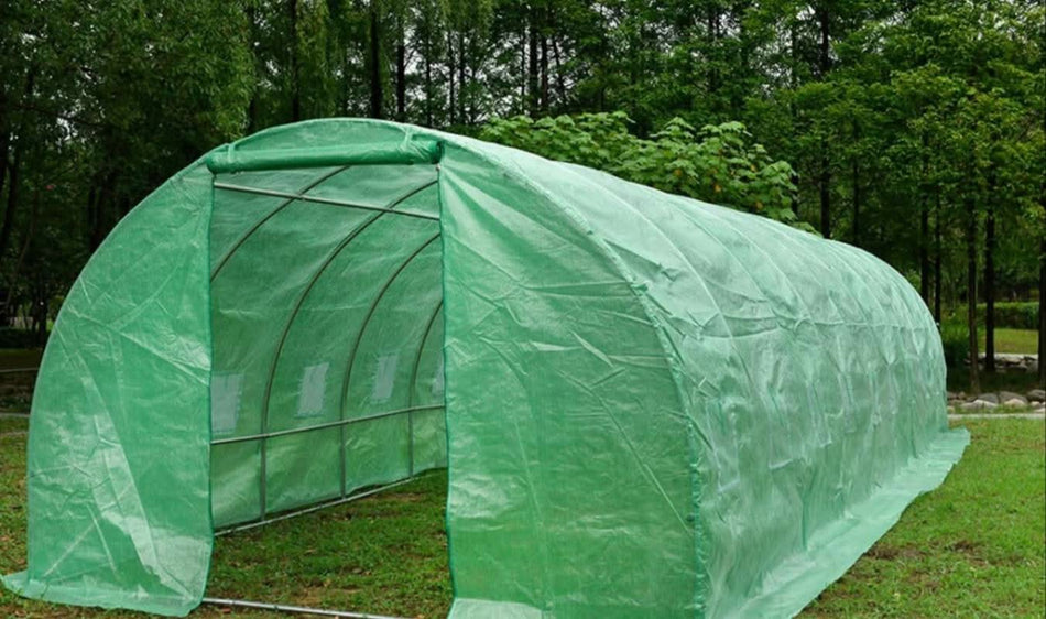 Solar tip tunel 10x3x2m, structura otel galvanizat, folie armata 180g, 30mp, 10 ferestre