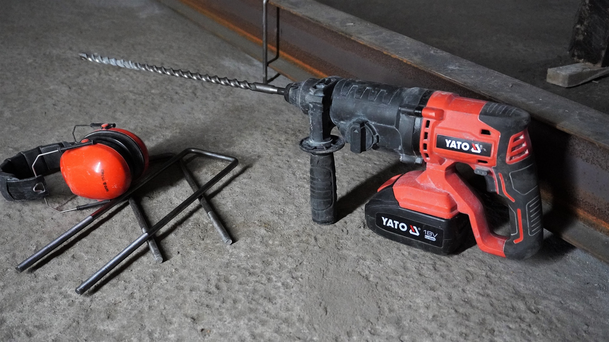 Ciocan rotopercutor Yato YT-82772 SDS Plus 18V 2.4J - imagine produs 3