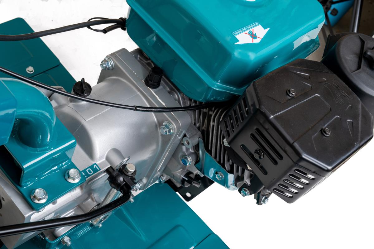 Motocultor pe benzina TOTAL 7 CP, latime lucru 1200 mm, 32 cutite, roti transport 3.5-6