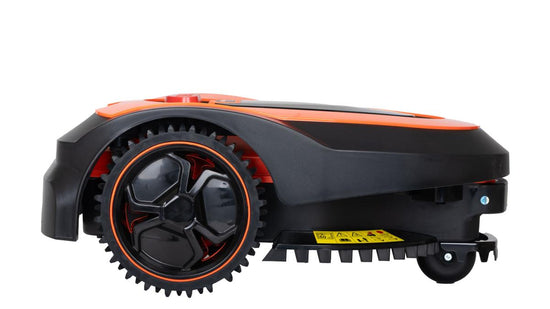 Robot de tuns gazonul WOLFSON 28V, baterie lithium, latime taiere 18 cm, pana la 600 mp