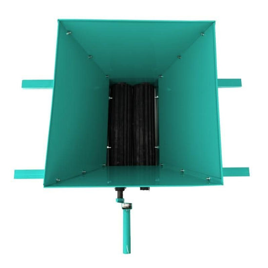 SET ZDROBITOR STRUGURI MANUAL 300-350KG/ORA, 25 LITRI, PANDORA + TEASC 35L LEMN, VERDE - Ro-Unelte